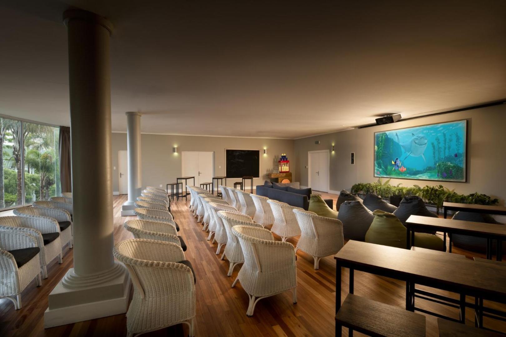 Fancourt Hotel George Bagian luar foto