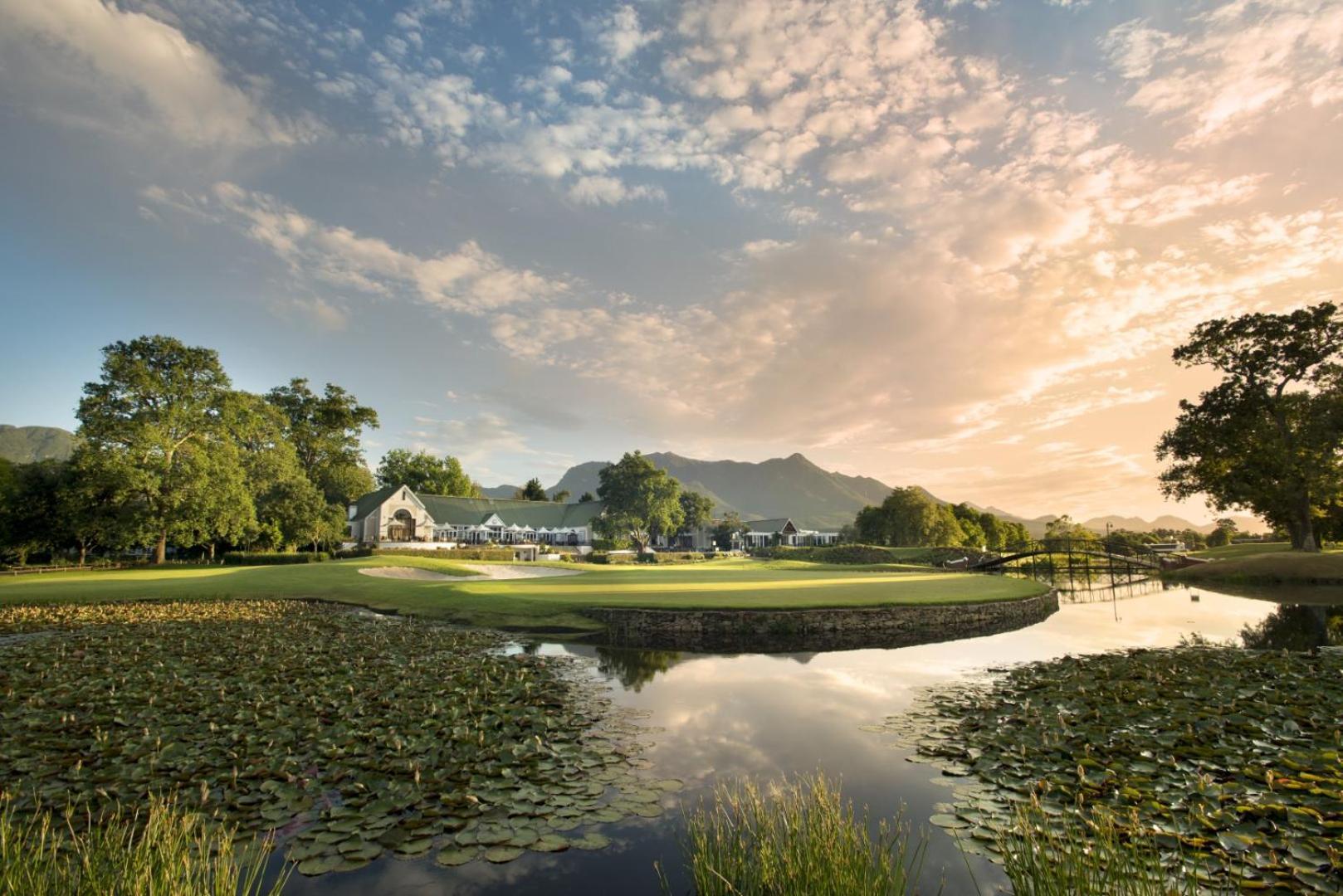 Fancourt Hotel George Bagian luar foto